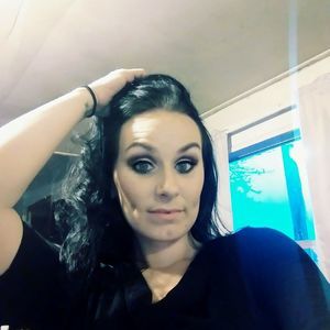 Meet your Posher, Chrissy